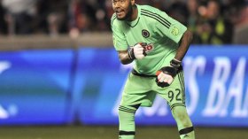 تصدي خارق لمبولحي