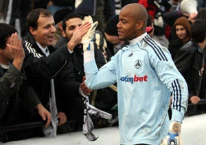 The Algerian teamâ€™s new goalkeeper Meblouhi to Echorouk: â€œI donâ€™t care about Egyptian liesâ€¦ Iâ€™m proud of being an Algerian Arab Muslimâ€