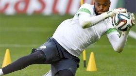 هكذا تلقى شاوشي ومبولحي وبوغرارة ودريد أهدافا غريبة في مباريات حاسمة