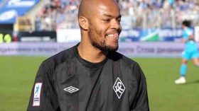 مبولحي يحافظ على شباكه نظيفة.. وبن طالب ينال بطاقة صفراء