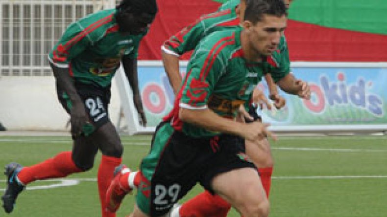 دفاع العميد يتعافى في انتظار حل معادلة الهجوم