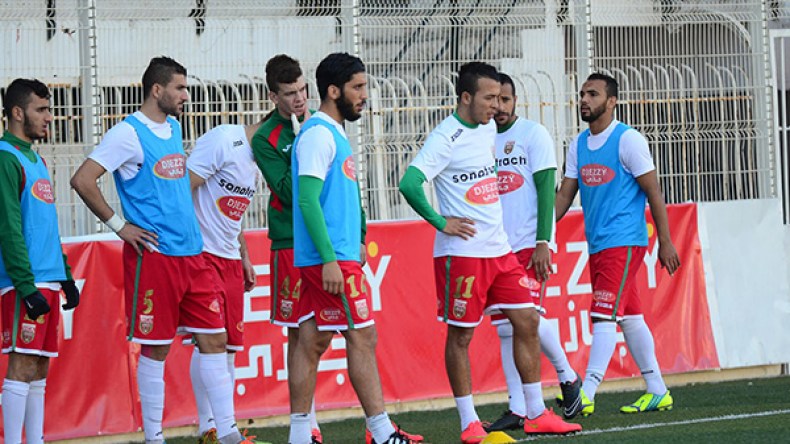 فضيحة في مولودية الجزائر بسبب صاكي