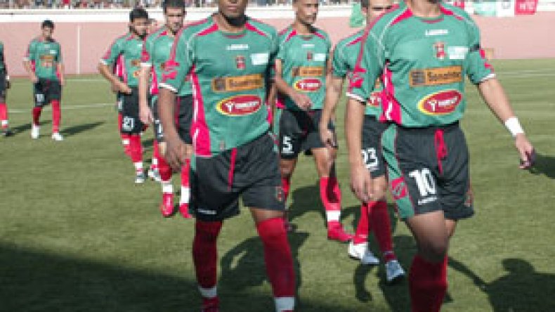 ألان‮ ‬ميشال‮ ‬متفائل‮ ‬ويراهن‮ ‬على‮ ‬تأشيرة‮  ‬إلى‮ ‬المنافسة‮ ‬الإفريقية‮ ‬