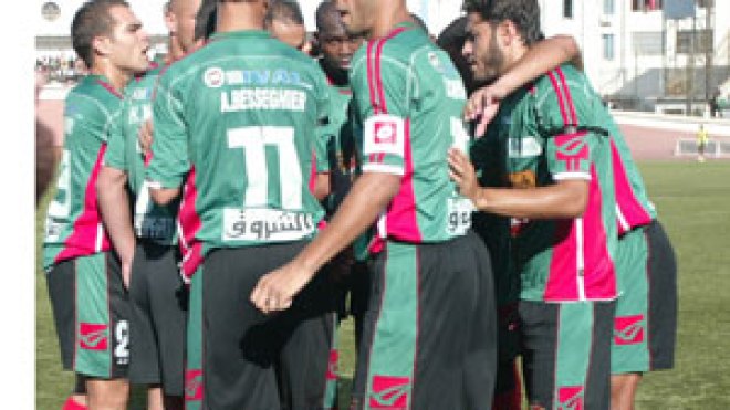 المولودية  تواجه  فالنسيا الإسباني  في  جويلية  القادم