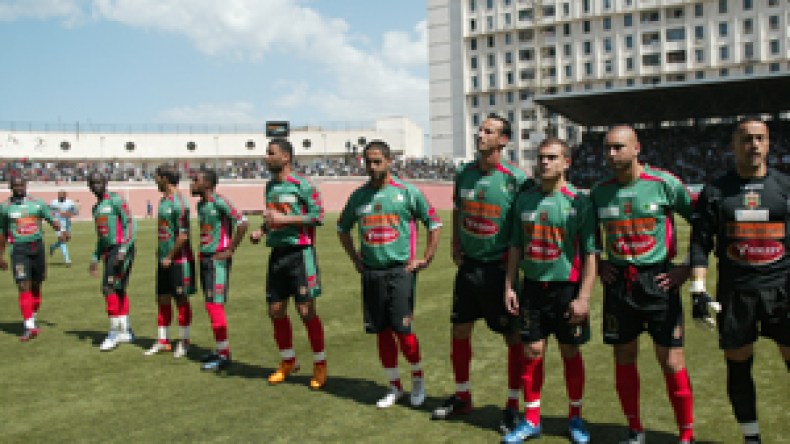 بن طوشة يمنح موافقته وأكساس يبتعد عن العميد