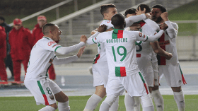 العميد لرد الاعتبار أمام الجار وتشديد الخناق على الوفاق