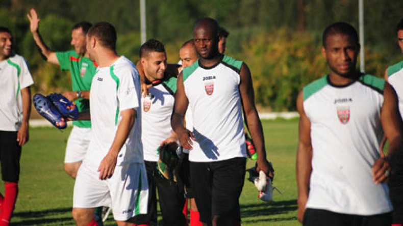 العميد يواصل تحضيراته ولا مباريات ودية في البرنامج