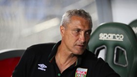 كازوني: نعم.. المولودية ستفتح لي أبواب تدريب “الخضر”