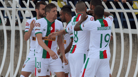 العميد يتحدى الغيابات ويسعى لتعبيد طريق ربع النهائي