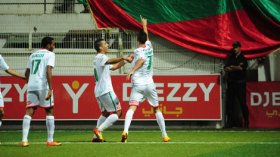 مولودية الجزائر يريد استقبال منافسيه بملعب الرويبة