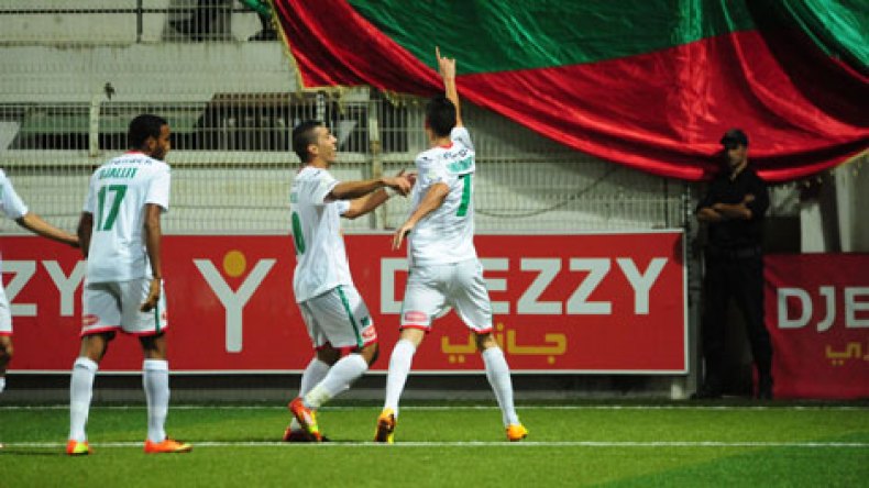 مولودية الجزائر يريد استقبال منافسيه بملعب الرويبة