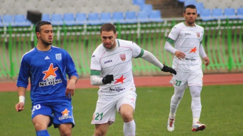 إدارة العميد تعد اللاعبين بـ100 مليون سنتيم لبلوغ نهائي الكأس