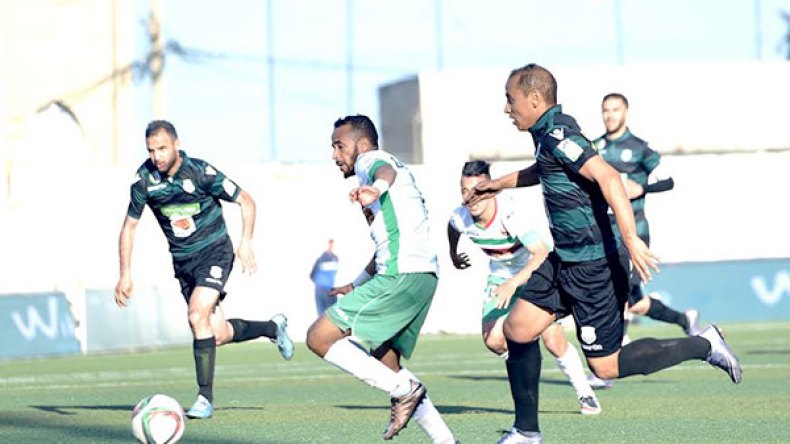 لاعب في مولودية الجزائر يطالب بمليار سنتيم شهريا لتجديد عقده