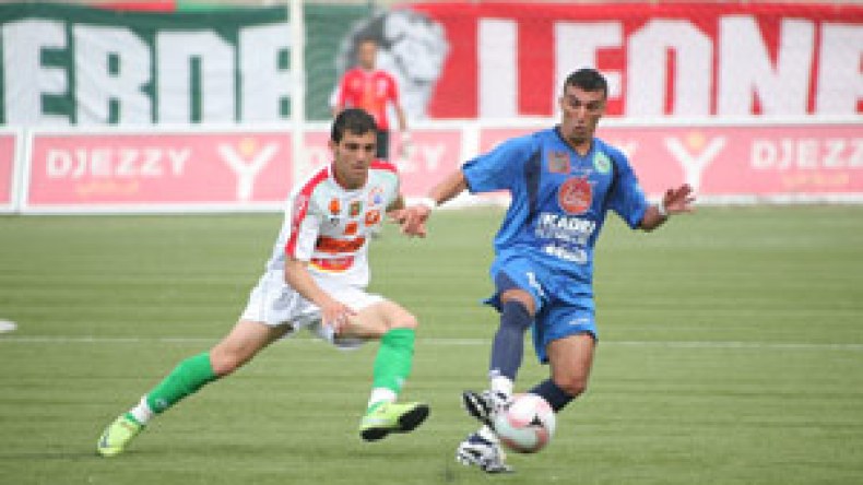 سعيدة والبليدة في صراع مستمر للبقاء… والشغب يوقف مباراة الشلف والقبائل