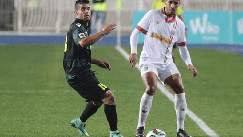 “السنافر” يرفضون رفضا قاطعا تأخير مواجهة العميد