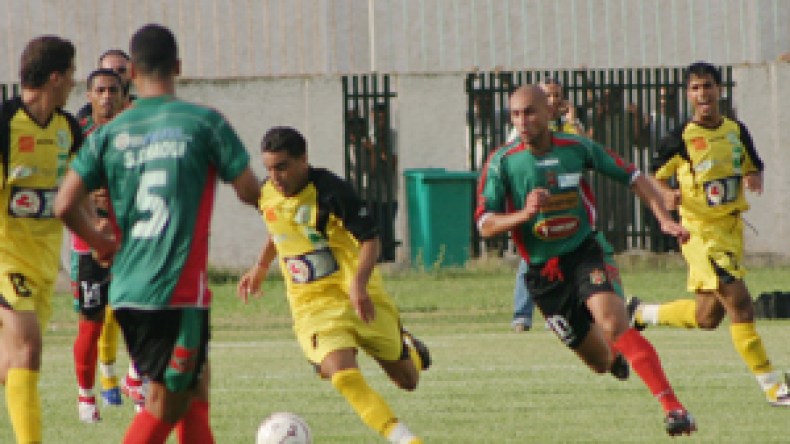 داربي الهضاب يثير الأعصاب.. وغياب الجمهور يفسد فرجة بولوغين.. والقبة في خطر