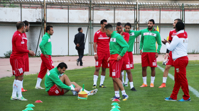 مجيد طالب منتظر الخميس للإمضاء على العقد