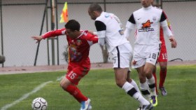 الرائد‭ ‬بشق‭ ‬الأنفس‮ ‬‭.. ‬والنسر‭ ‬الأسود‭ ‬يغرق‭ ‬الحمراوة