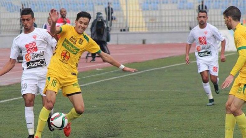 اللاعب بن شاعة يتشابك مع مسؤول العتاد بسبب المنشطات وبابا يشتم اللاعبين