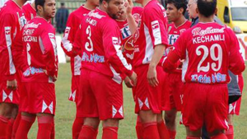 واسطي‭ ‬ينسحب‭ ‬من‭ ‬الحصة‭ ‬التدريبية‭ ‬والمطالبون‭ ‬بالمستحقات‭ ‬يشددون‭ ‬اللهجة‭ ‬مع‭ ‬محياوي