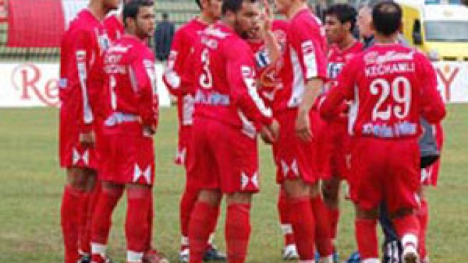 الأنصار  غاضبون .. التدريبات  كادت  أن  تتوقف  ومخاوف  من  الشغب  في  قسنطينة