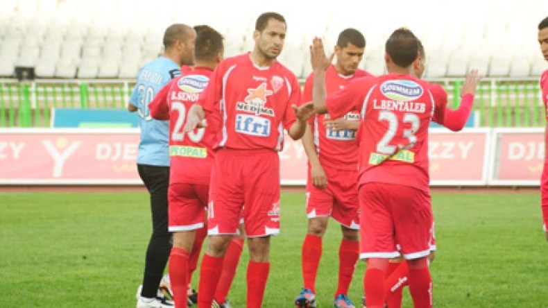 لاعبو مولودية وهران مستاؤون من الركود الذي أصاب الفريق