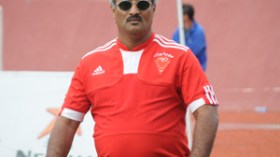 سي‭ ‬الطاهر‭ ‬غاضب‮ ‬ويغيب‭ ‬عن‭ ‬التدريبات‭ ‬ويحدث‭ ‬طوارئ‭ ‬في‭ ‬بيت‭ ‬الحمراوة