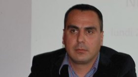 “سافوا” يهدد بإقامة تدريبات الحمراوة دون جمهور بسبب تصرفات الأنصار