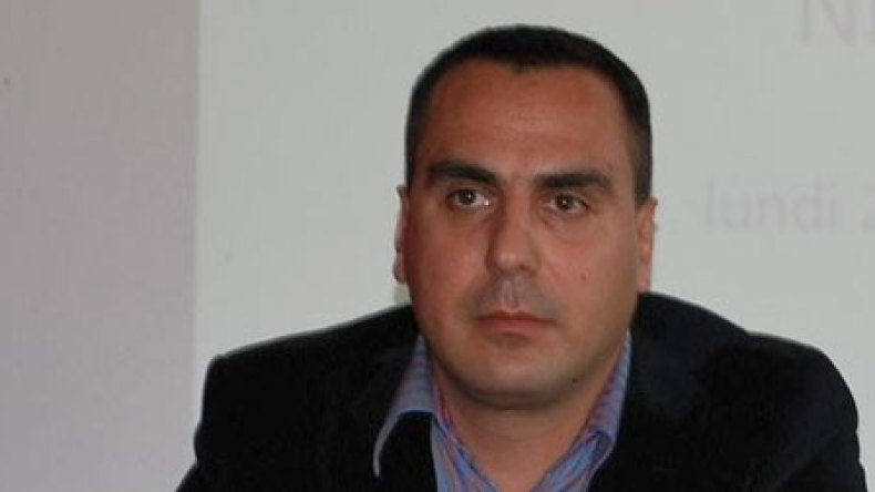 “سافوا” يهدد بإقامة تدريبات الحمراوة دون جمهور بسبب تصرفات الأنصار