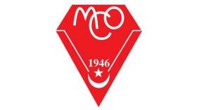 مولودية وهران: دمان يوقع وبن محجوبة رئيسا للجنة للأنصار