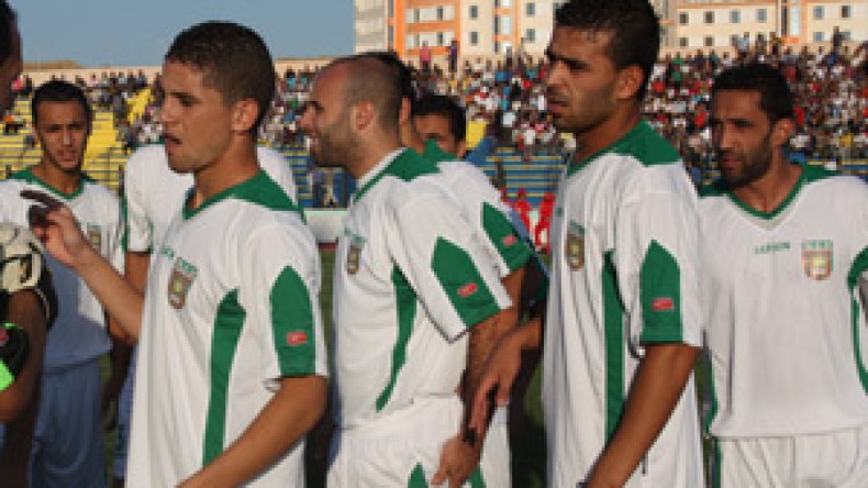 السنافر‭ ‬لا‭ ‬يفكرون‭ ‬سوى‭ ‬في‭ ‬الفوز‭ ‬على‭ ‬سعيدة