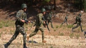 الجيش يكشف عن مخبأين للإرهابيين بسكيكدة ويدمر 5 قنابل بالمدية