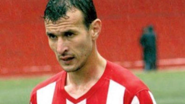 مكحوت في “الكناري” لموسمين