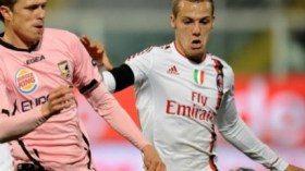 مصباح في بارما حتى 2017 بقميص رقم “5”