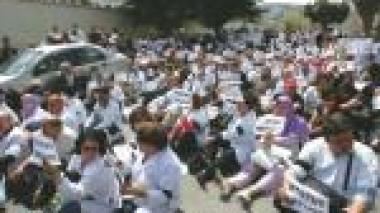 Les blouses blanches en grève