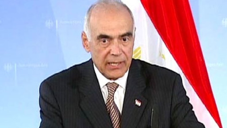 وفد مصري رفيع يصل الجزائر