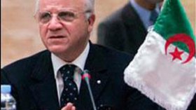 موسكو والجزائر تطالبان بتسهيل لقاء بعثة الاتحاد الإفريقي بطرفي النزاع الليبي