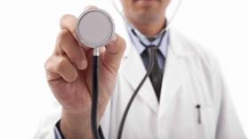 أستاذ عربيّة ينتحل صفة طبيب مختصّ في أمراض النساء بمصطفى باشا!