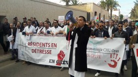 الأطباء المقيمون يرفضون العودة للمناوبات