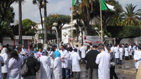 المستشفيات في إضراب ولعنة ولد عباس تلاحق زياري