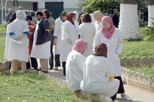 Ministerial commission to examine decision to ban hospital teachers’ retirement