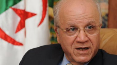 Le MAE dément catégoriquement l’information sur le passage en Algérie d’un convoi de véhicules en provenance de Libye