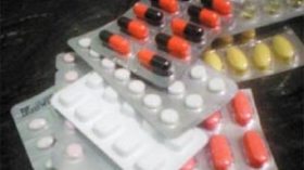 أدوية‮ ‬ومضادات‮ ‬حيوية‮ ‬للأسنان‮ ‬مغشوشة‮ ‬تسوّق‮ ‬بوهران