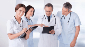 لماذا لا نستورد “أطباءنا”؟