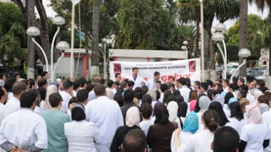 Grève des médecins résidents : décision repoussée