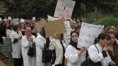 Les praticiens de santé publique  réclament le départ de Ould Abbès