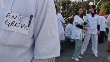 3e mois de grève des résidents