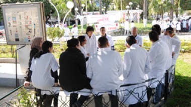 Les médecins résidents paralysent à nouveau les hôpitaux