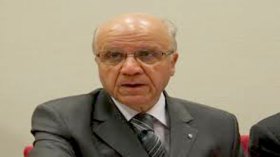 الجزائر تتحفظ على دعوة بشار الأسد الى الرحيل