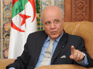 Medelci à Echorouk : ” C’est le CNT qui a déformé la réalité en Libye “